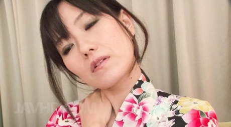 Manami Komukai pornostar del sesso Immagine