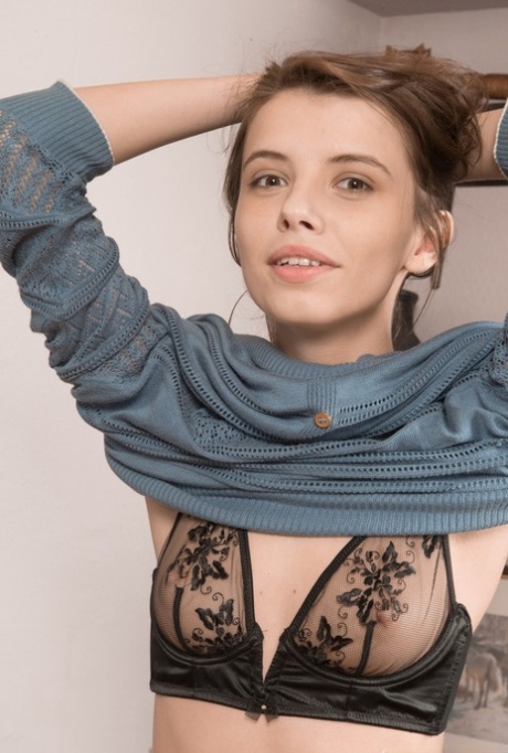 Olga Petrova parte superiore del modello gallerie