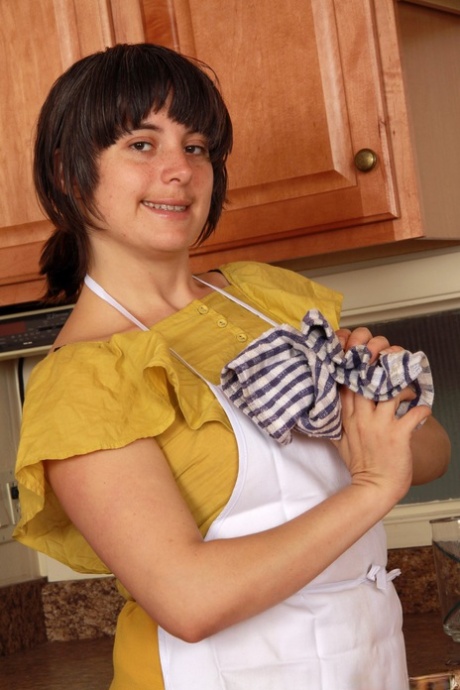 nonna anale con i capelli corti caldo migliore archivio