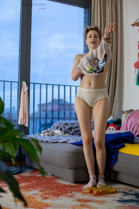 Scopata tedesca con i capelli corti porno erotico collezione