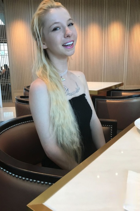 Kenzie Reeves modello adulto immagini