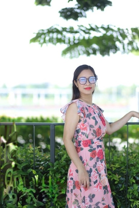 ragazza nera con capelli rosa adulto galleria